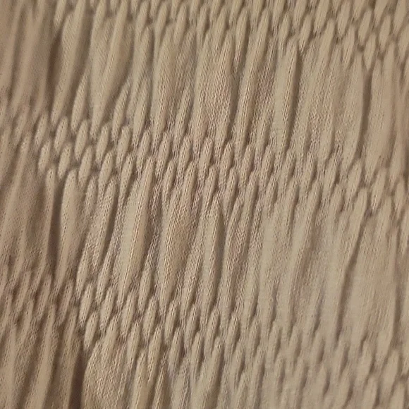 Cute long sleeve open back crop top - Picture 2 of 10